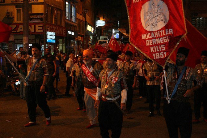 Kilis’te Şehit Astsubay Ömer Halisdemir’e Saygı Yürüyüşü