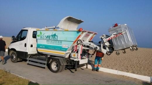 Kuşadası Belediyesi Temizlik Filosuna Yeni Araçlar