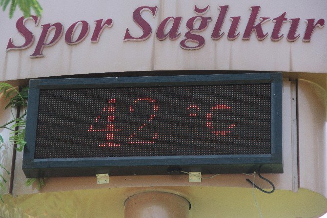 Adana’da Termometreler 42 Dereceyi Gösterdi