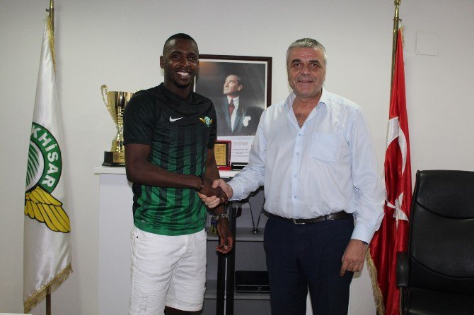 Akhisar Belediyespor, Abdoul Sissoko’yu Kadrosuna Kattı