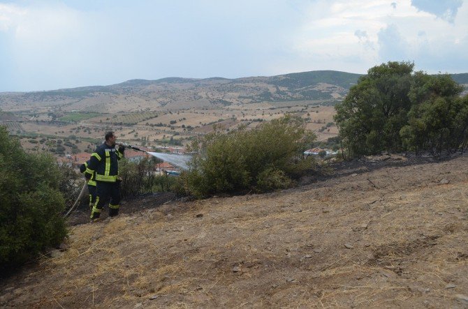 Kula’da Orman Yangını Büyümeden Söndürüldü