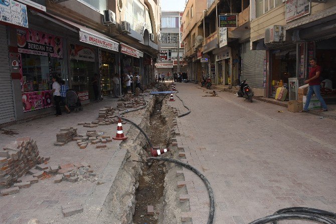 Nusaybin’ De Elektrik Hatları Yer Altına Alınıyor