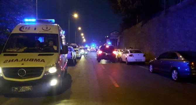 Diyarbakır’da Polis Servis Aracının Geçişinde Patlama