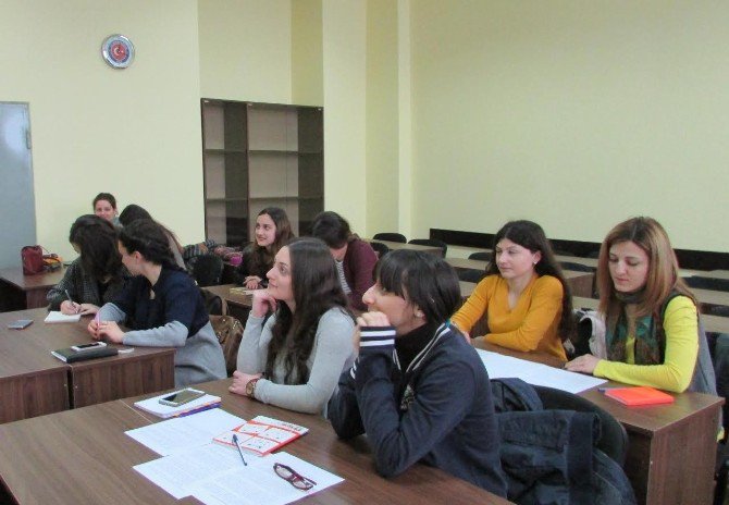 Gürcistan Teknik Üniversitesi Kamu Araştırma Geliştirme Merkezi’ne Tadilat Ve Donanım Desteği