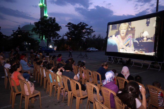 Sinema Günleri Dolu Dizgin Devam Ediyor