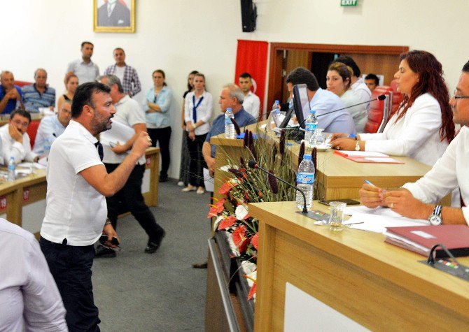 Büyükşehir Belediye Meclisi’nde İmar Planı Gerilimi