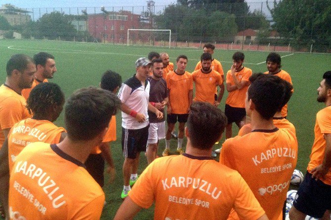 Karpuzlu Belediyespor Top Başı Yaptı