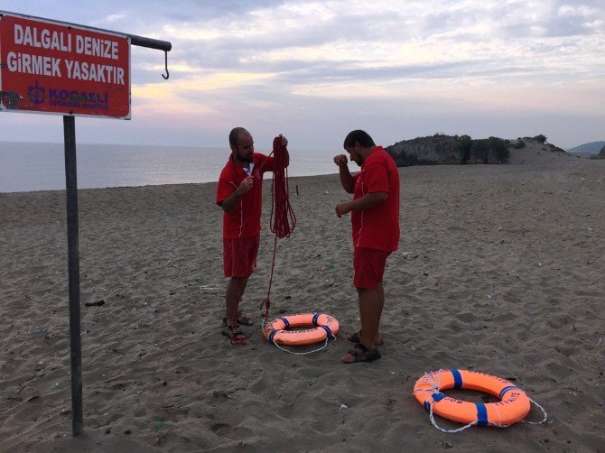 Büyükşehir, Kandıra Sahillerine Gidecek Olan Vatandaşları Uyardı