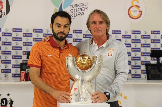 Riekerink: "Hedefimiz 3 Kupayı Da Almak"