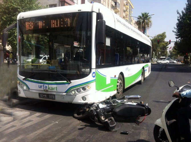 Motosiklet Sürücüsü Ölümden Kıl Payı Kurtuldu