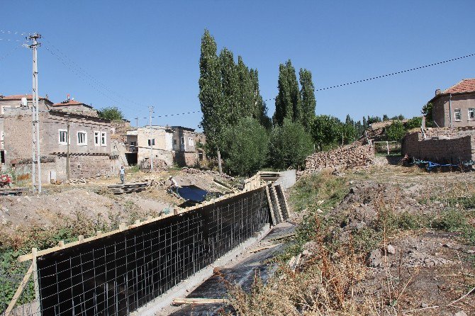 İncesu Belediyesi 10 Milyon Tl’lik Yatırım Proğramı Çerçevesinde Çalışmalarına Devam Ediyor