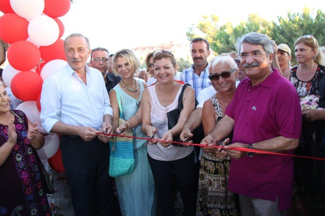 Akbük Zübeyde Hanım Parkı Törenle Açıldı