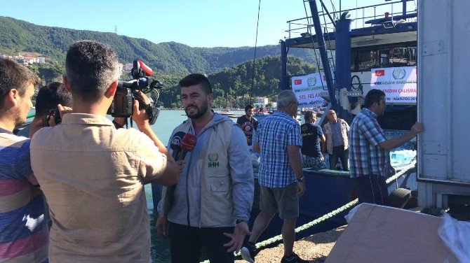 Karadan Ulaşılamayan Kurucaşile’ye Tekne İle Yardım Gönderildi