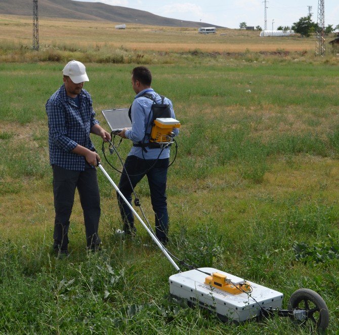 Büyükşehir Kentin Deprem Fay Hatlarını İnceliyor