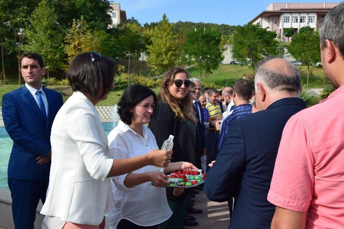 Düzce Üniversitende Bayramlaşma Töreni Gerçekleştirildi