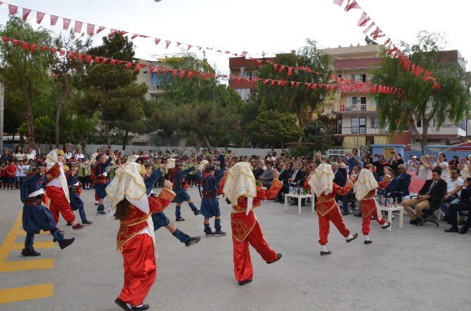 Kuşadası’nda İlköğretim Haftası Etkinlikleri