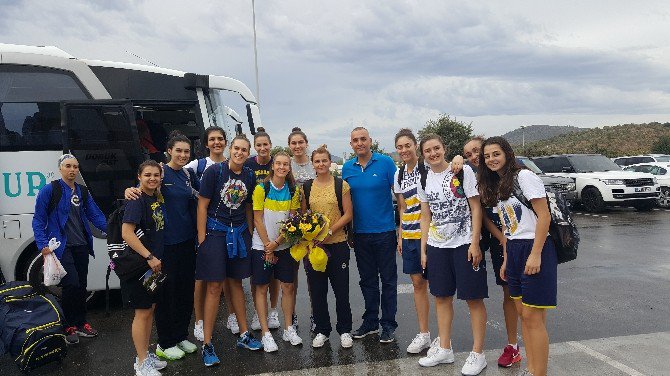 Fenerbahçe’nin Kadın Sporcuları Bodrum’da