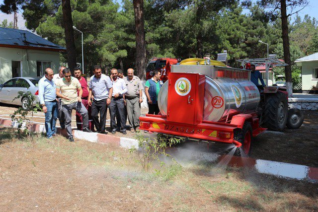 Adana Ve Osmaniye’de Köylülere Çok Amaçlı Su Tankeri Dağıtıldı