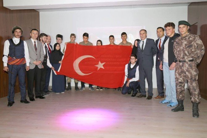 Oltu Anadolu Lisesi’nden 15 Temmuz Temalı Açılış