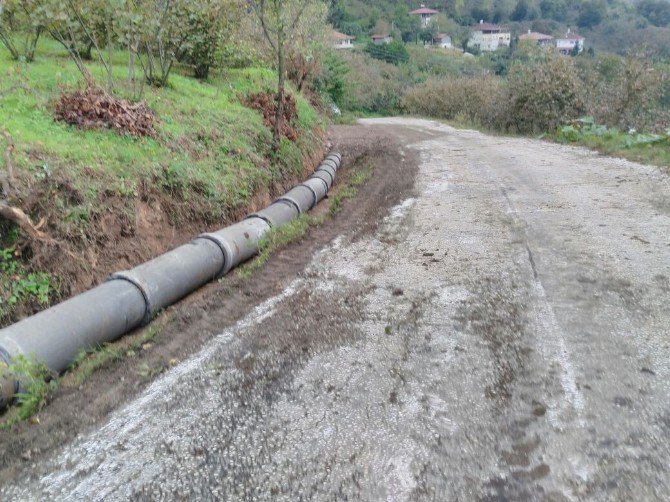 Akyazı Belediye Fen İşleri Ekipleri Çalışmalarına Devam Ediyor