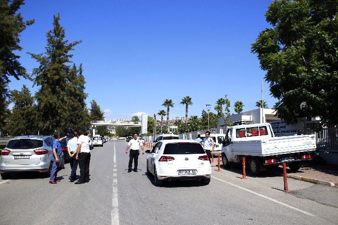 Dinamit Görünümlü Çalar Saat Hediyesi, Polisi Alarma Geçirdi