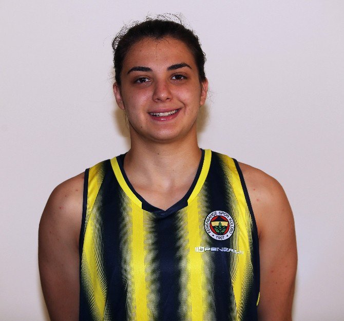 Pelin Bilgiç: “Fenerbahçe’ye Enerji Vermek İstiyorum”