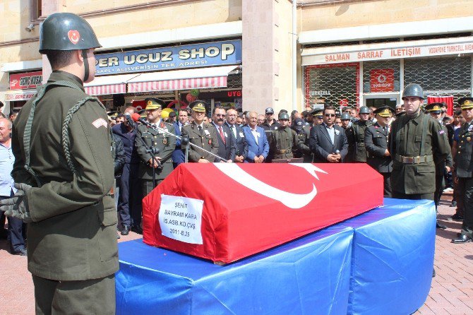 Şehit Bayram Kara, Son Yolculuğuna Uğurlandı