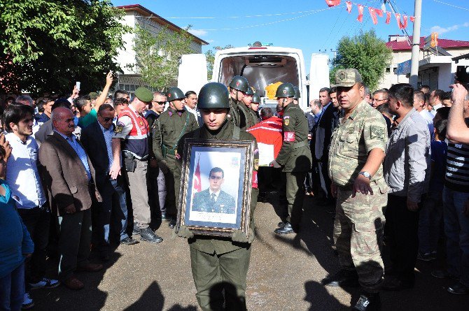 Şehit Uzman Çavuş Ahmet Ece, Son Yolculuğuna Uğurlandı