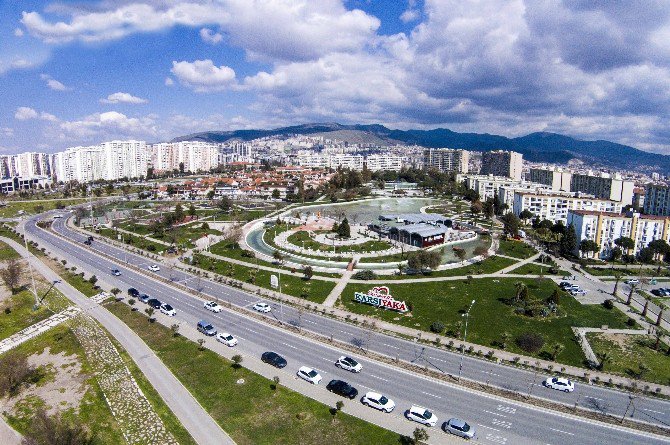 Karşıyaka’ya ‘Aktif Şehir’ Ödülü