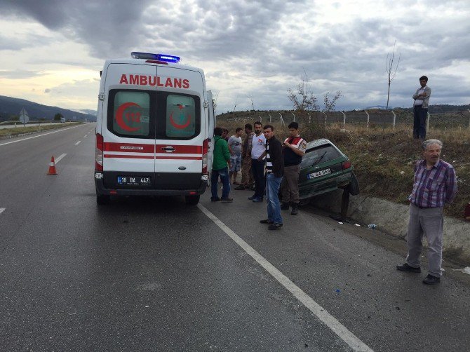 Takla Atan Otomobilde Can Pazarı: 5 Yaralı