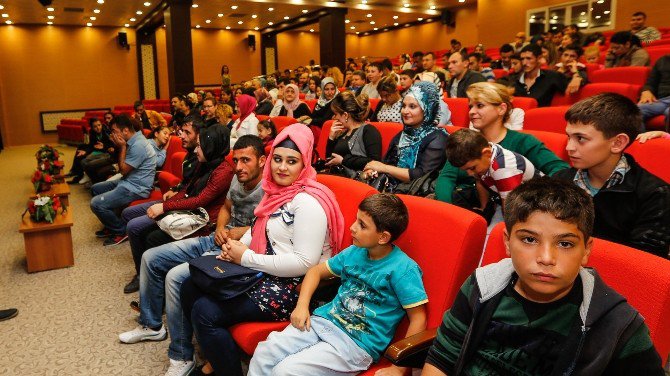 Sincan’da Tiyatro Günleri