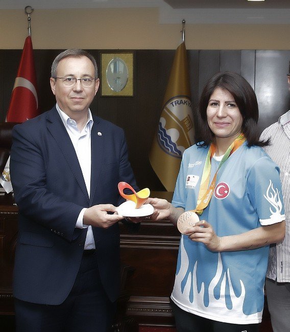 2016 Rio Olimpiyatlarından Madalya İle Dönen Taşın’dan Trakya Üniversitesi’ne Ziyaret