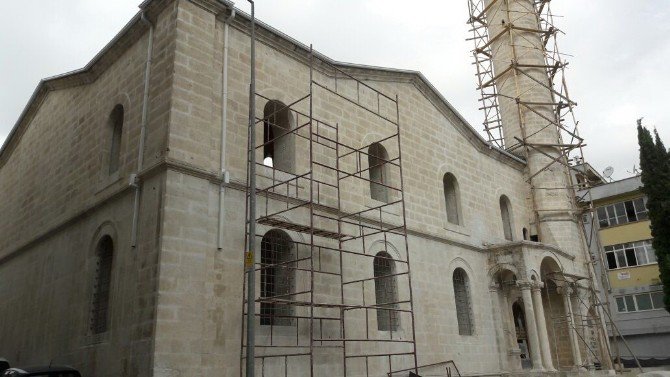 Adıyaman Ulu Camii’nde Restorasyon Uzadı