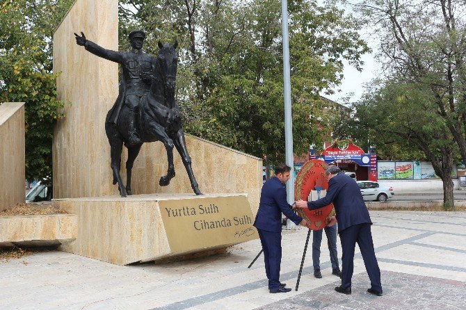 Ağrı’da İlköğretim Haftası Kutlamaları