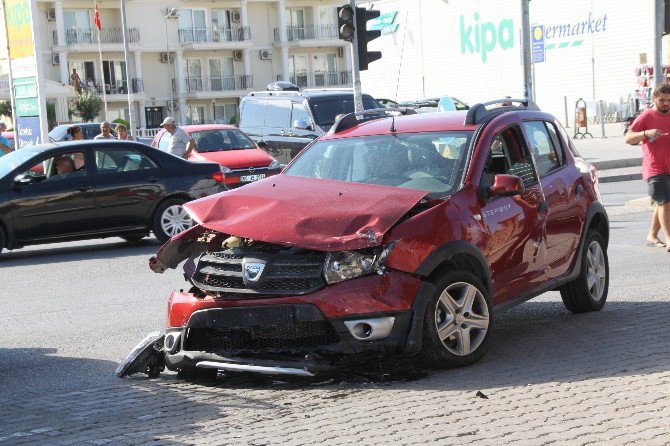 Didim’de Trafik Kazası: 3 Yaralı