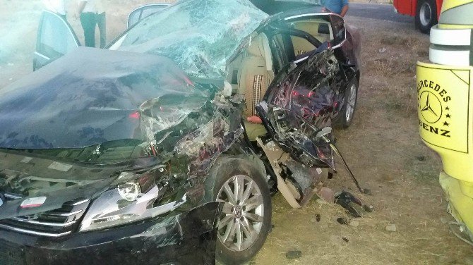 Horasan’da Trafik Kazası: 1 Ölü, 2 Yaralı