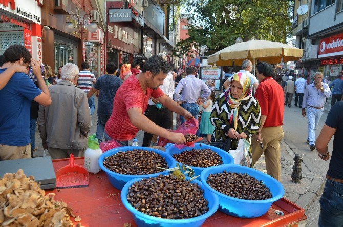 Kışın Vazgeçilmez Yiyeceği Kestane Tezgahlarda