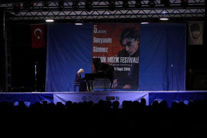 Fethiye’de Klasik Müzik Rüzgarı