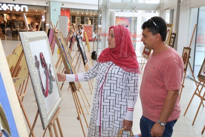 Komek Öğrencileri El Emeği Eserlerini Vatandaşların Beğenisine Sundu