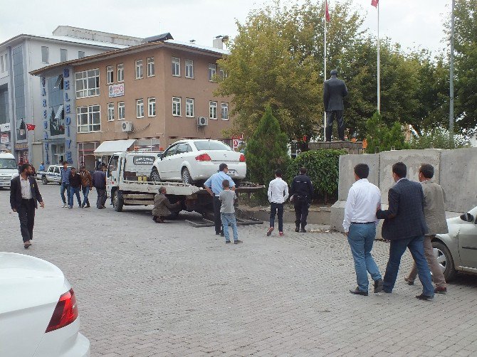 Yanlış Park Edilen Araçlar Otoparka Çekildi