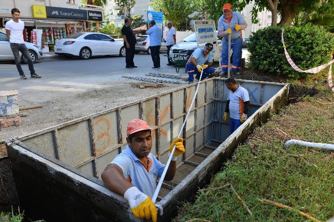 Muratpaşa 44 Mahallede Çöpü Yer Altına Taşıdı