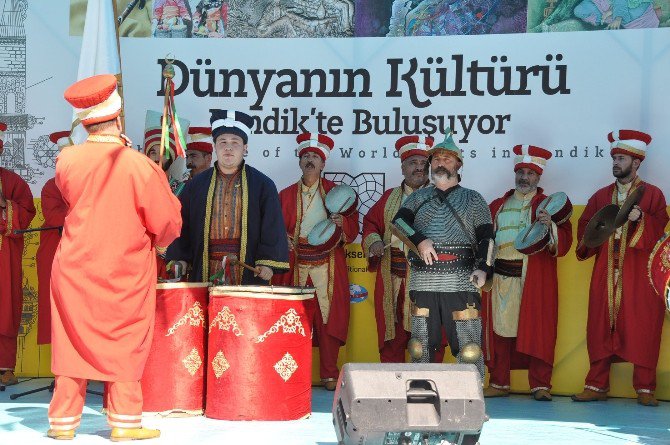 Dünya Kültürü Pendik’te Buluştu