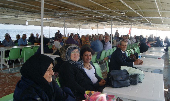 Bursalı Gazi Ve Şehit Yakınlarının Boğaz Sefası