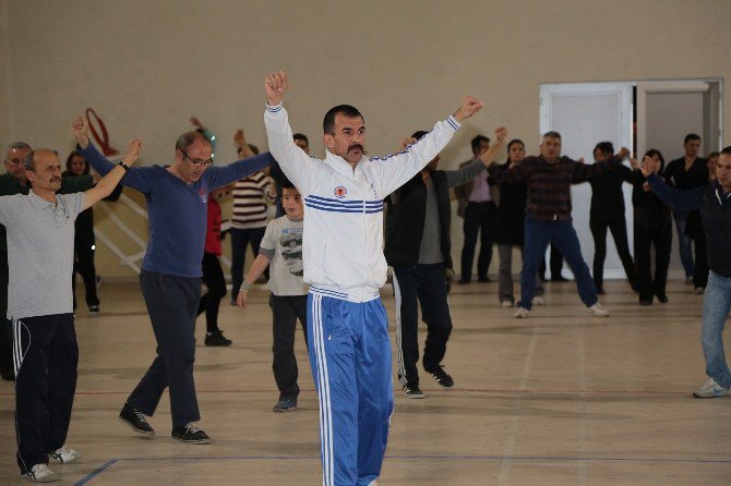 Denizli Ücretsiz Halk Dansları Kursları Başladı