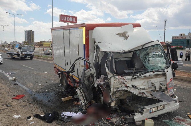 Diyarbakır’da Feci Kaza: 1 Ölü, 7 Yaralı