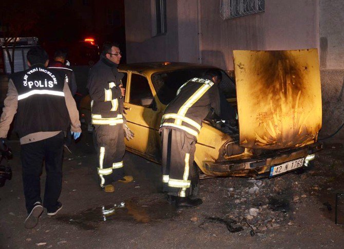 Karaman’da Park Halindeki Otomobil Kundaklandı