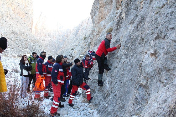 Umke, Ekipleri 3 Günlük Demirkazık Dağı’nda Tatbikat Yapacak