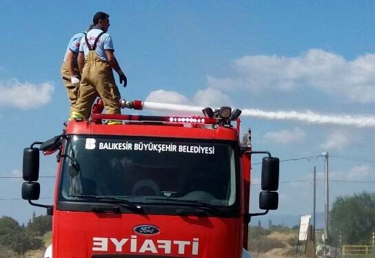 Burhaniye’de Ot Yangını