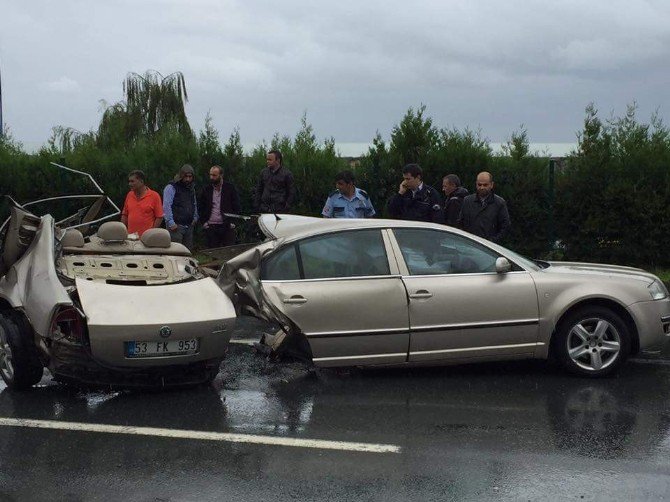 İkiye Bölünen Araçtan Sağ Çıktı