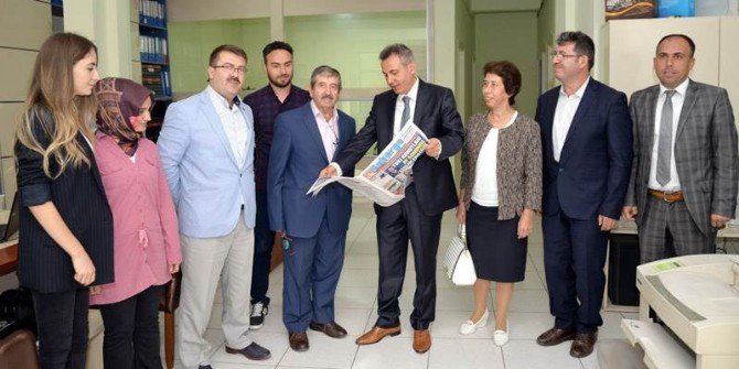 Vali Elban’dan Sakarya Gazetesi’ne Ziyaret